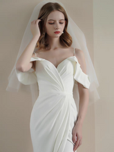 Load image into Gallery viewer, The Mizuki Wedding Bridal Off Shoulder Gown