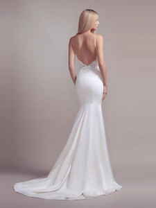 The Solacy Wedding Bridal Sleeveless Gown