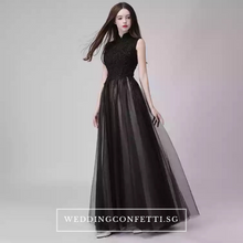 Load image into Gallery viewer, The Rosemary Mandarin Collar Cheongsam Ombre Black Lace Gown - WeddingConfetti