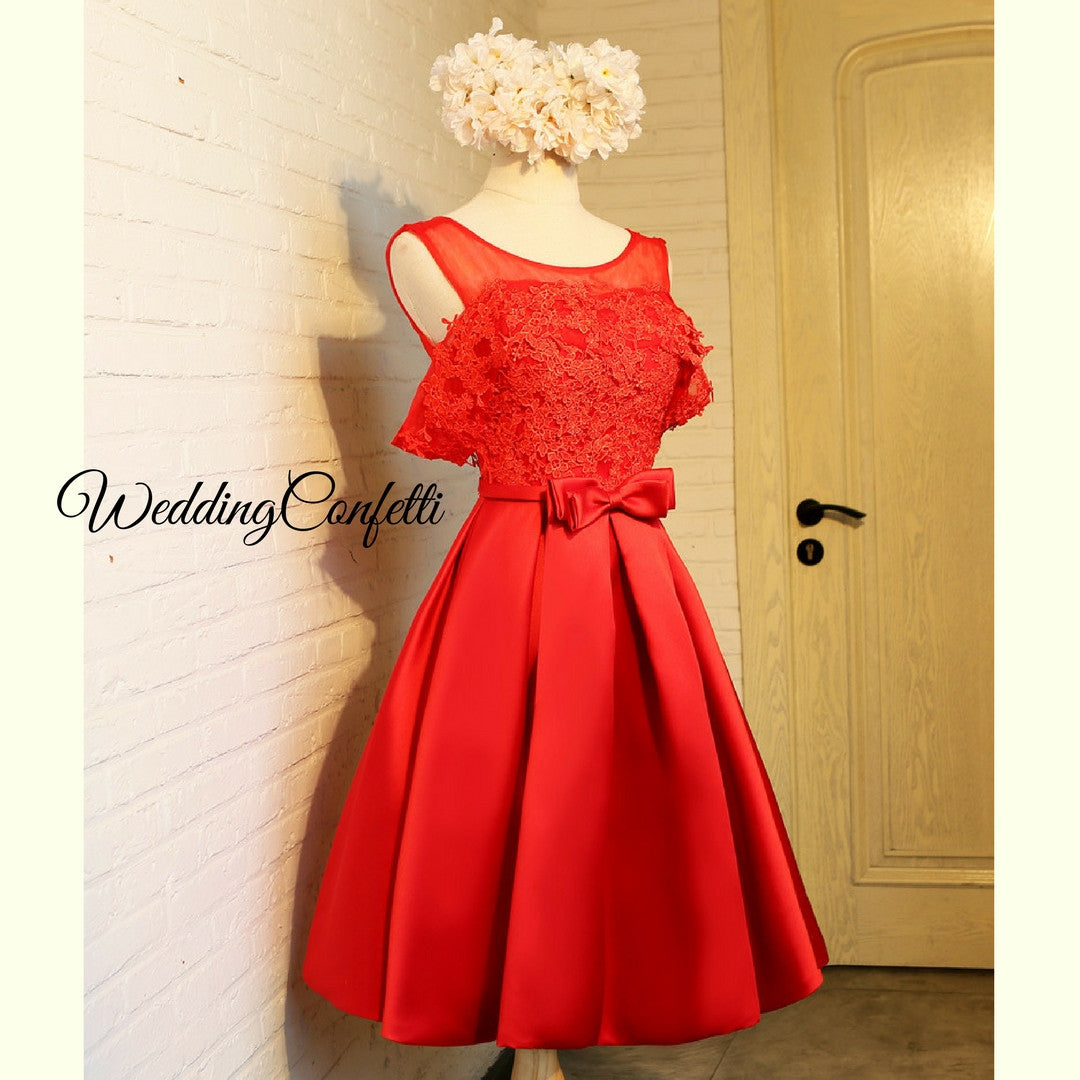 Red and pink cocktail dress shop