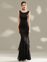 Load image into Gallery viewer, The Rhea Black Sleeveless Dress