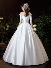 Load image into Gallery viewer, The Lercinda Wedding Bridal Short Sleeve Gown