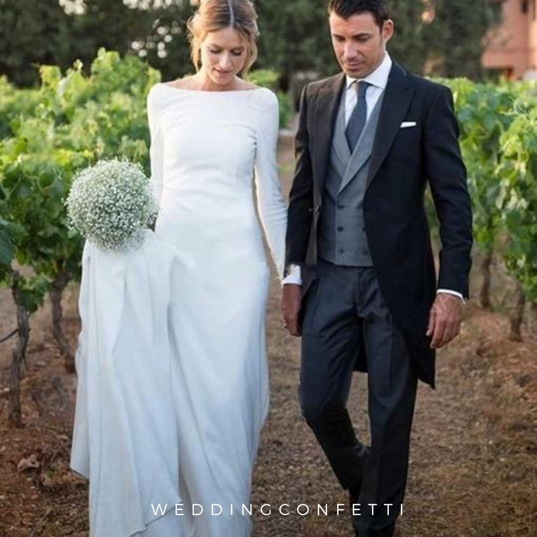 Long white dress with sleeves deals