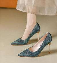 Load image into Gallery viewer, The Royal Oriental Floral Heels (Available in 2 colours)