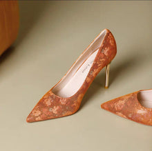 Load image into Gallery viewer, The Royal Oriental Floral Heels (Available in 2 colours)