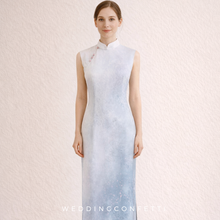 Load image into Gallery viewer, The Ryndel Ombre Blue Cheongsam Gown - WeddingConfetti