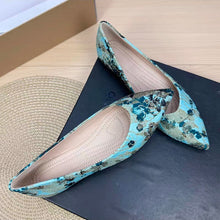 Load image into Gallery viewer, The Chinoise Flats (Available in 5 Colours)