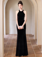 Load image into Gallery viewer, The Soa Evening Halter Black Mermaid Dress