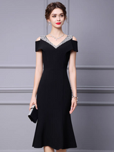 Load image into Gallery viewer, The Lexis Black Midi Off Shoulder Dress