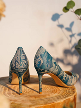 Load image into Gallery viewer, The Lan Oriental Blue Floral Heels