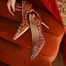 Load image into Gallery viewer, The Hong Oriental Red Floral Heels
