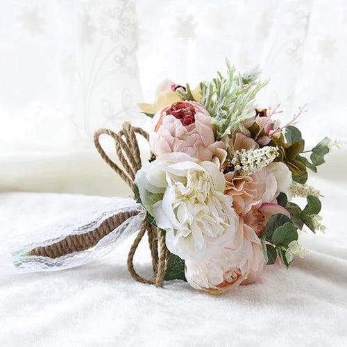 Wedding Flower Bouquet - WeddingConfetti