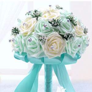 Wedding Flower Bouquet - WeddingConfetti