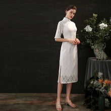 Load image into Gallery viewer, The Valent Wedding Bridal Cheongsam Gown