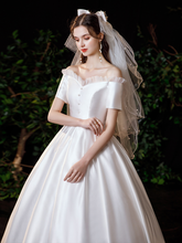 Load image into Gallery viewer, The Lercinda Wedding Bridal Short Sleeve Gown
